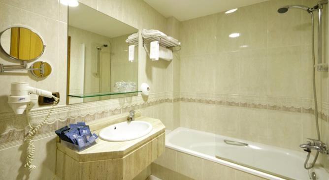 Hotel Florida Артейхо Экстерьер фото